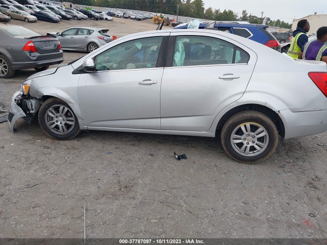 Chevrolet SONIC LT 2015 1G1JC5SH2F4129234 Image 14