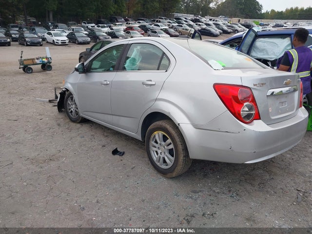 Chevrolet SONIC LT 2015 1G1JC5SH2F4129234 Image 3