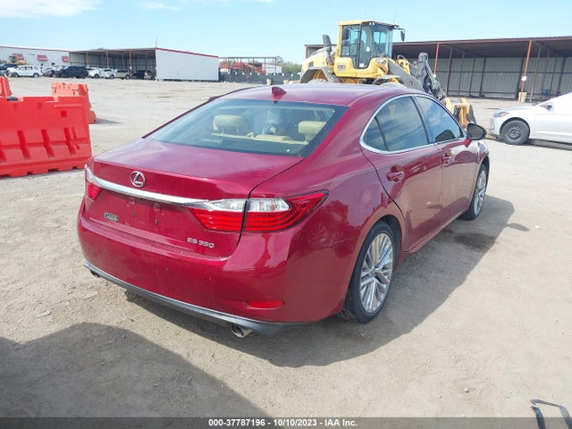 JTHBK1GGXF2164668 Lexus Es 350 Crafted Line