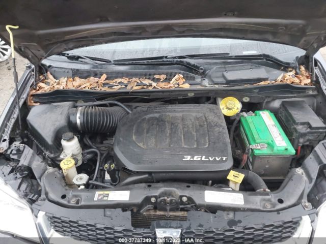 2C4RDGCG2FR733808 Dodge Grand Caravan Sxt