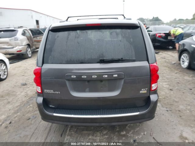 2C4RDGCG2FR733808 Dodge Grand Caravan Sxt