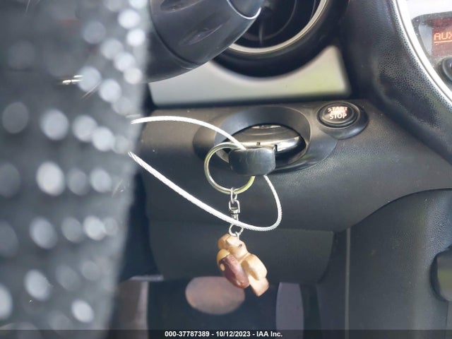 2013 MINI CLUBMAN WMWZF3C55DT490449 Photo 10