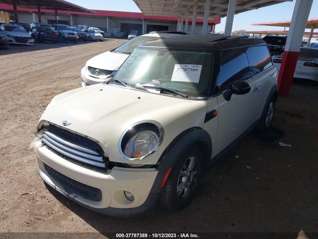 2013 MINI CLUBMAN WMWZF3C55DT490449 Photo 1