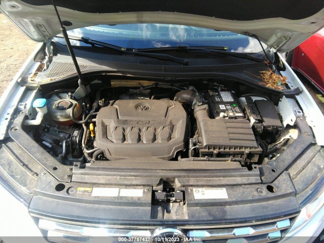 3VV0B7AX5JM041318 Volkswagen TIGUAN S