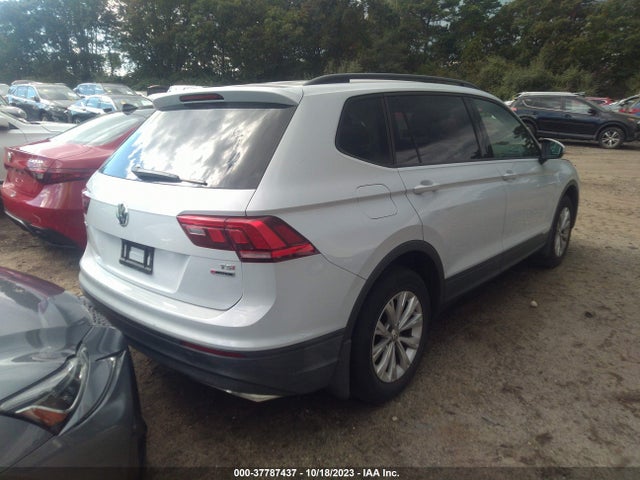 3VV0B7AX5JM041318 Volkswagen TIGUAN S