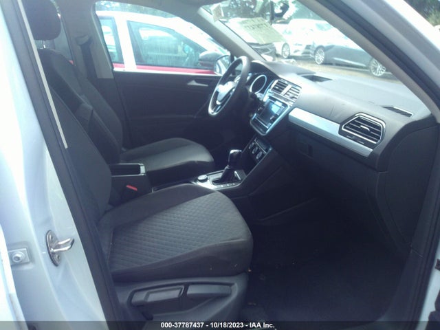 3VV0B7AX5JM041318 Volkswagen TIGUAN S