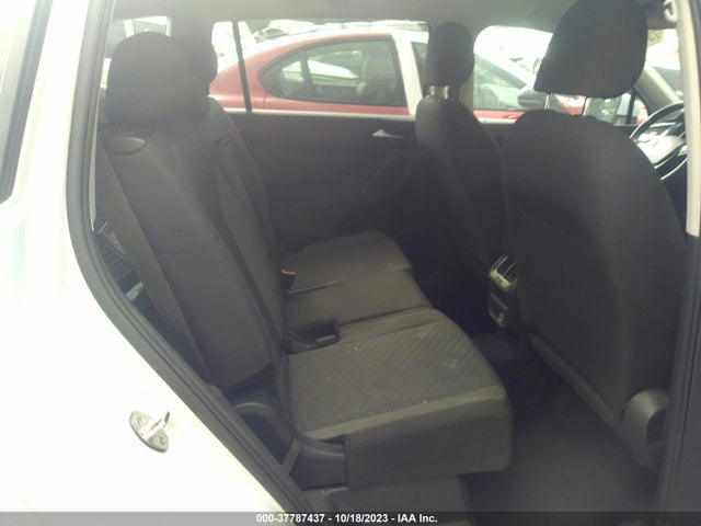 3VV0B7AX5JM041318 Volkswagen TIGUAN S