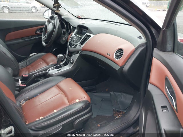 2011 CHEVROLET CRUZE 1G1PG5S95B7133911 Photo 4