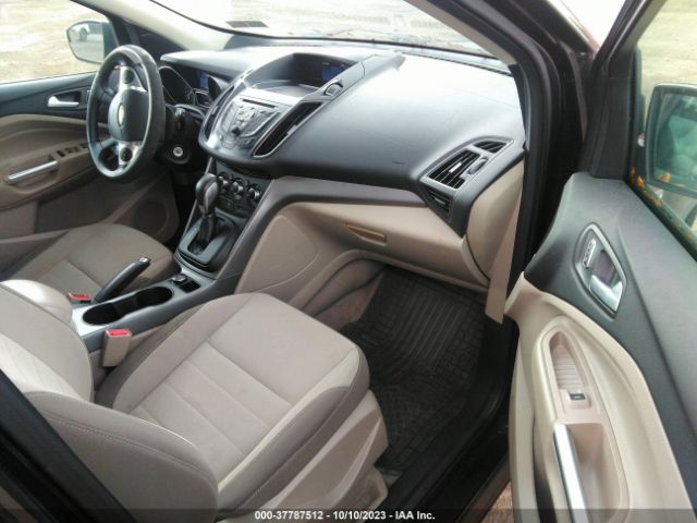 1FMCU0GX6EUC02647 Ford ESCAPE SE