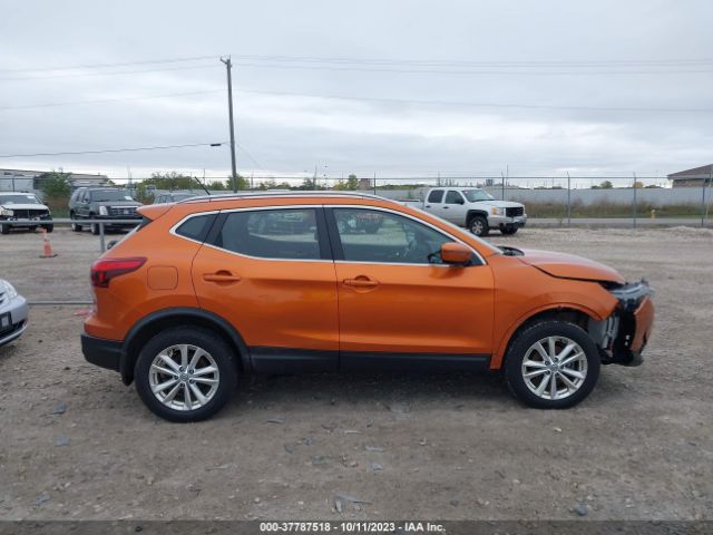 JN1BJ1CR4HW138092 Nissan Rogue Sport Sv