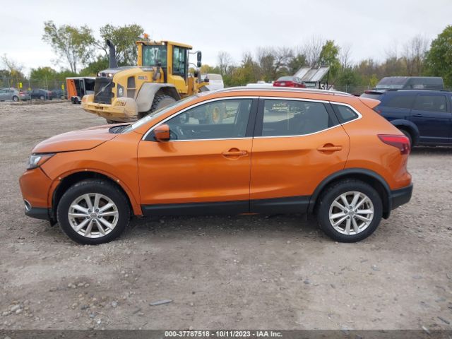 JN1BJ1CR4HW138092 Nissan Rogue Sport Sv