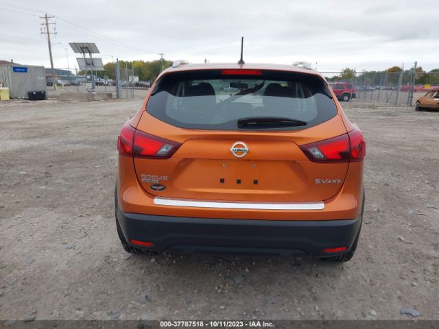 JN1BJ1CR4HW138092 Nissan Rogue Sport Sv
