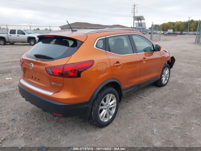 JN1BJ1CR4HW138092 Nissan Rogue Sport Sv