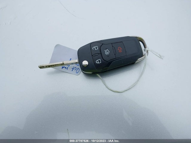2013 FORD FUSION SE VIN: 3FA6P0HR4DR250328