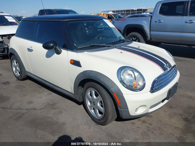 2010 MINI COOPER HARDTOP WMWMF3C55ATZ63529 Photo 0