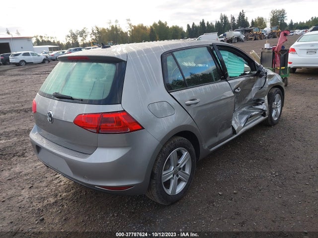 3VW217AU8HM073882 Volkswagen GOLF S
