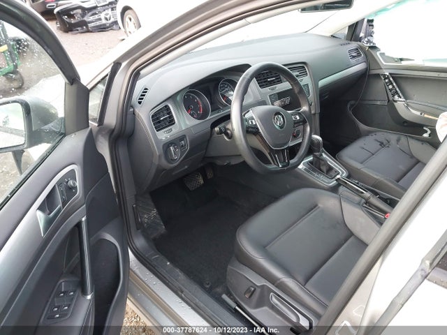 3VW217AU8HM073882 Volkswagen GOLF S
