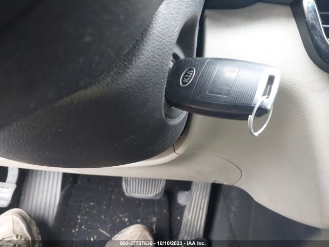 5XXGT4L38GG003952 KIA Optima Lx