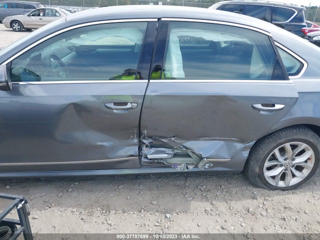 1VWAT7A32HC057997 Volkswagen Passat 1.8t S