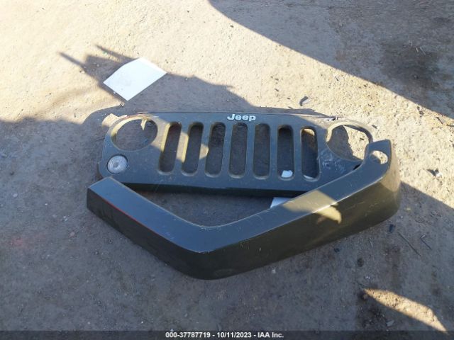 1C4BJWEG4FL766173 Jeep Wrangler Unlimited Sahara