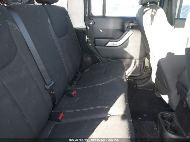 1C4BJWEG4FL766173 Jeep Wrangler Unlimited Sahara