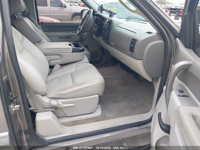 2013 CHEVROLET SILVERADO 1500 LT VIN: 1GCRCSE05DZ222022