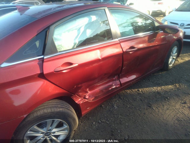 2013 HYUNDAI SONATA GLS VIN: 5NPEB4AC1DH687983