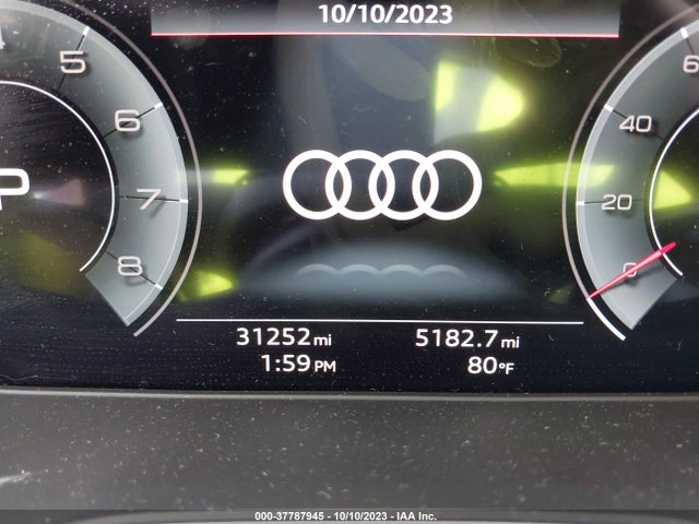 WA1EAAFYXN2124076 Audi Q5 S Line Premium Plus