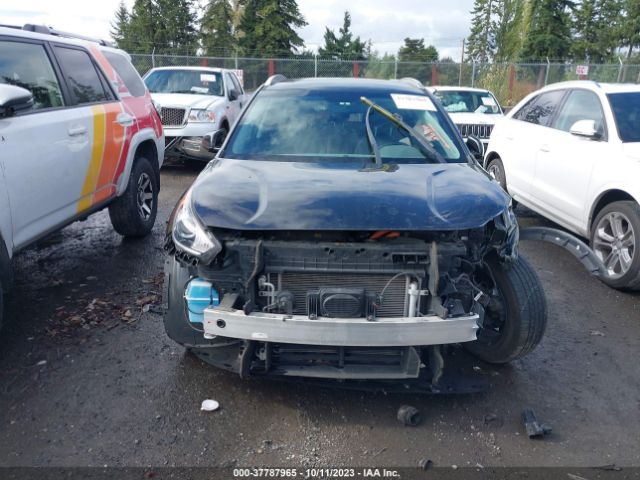 KNDCB3LC7H5097839 KIA NIRO LX
