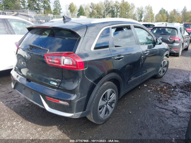 KNDCB3LC7H5097839 KIA NIRO LX