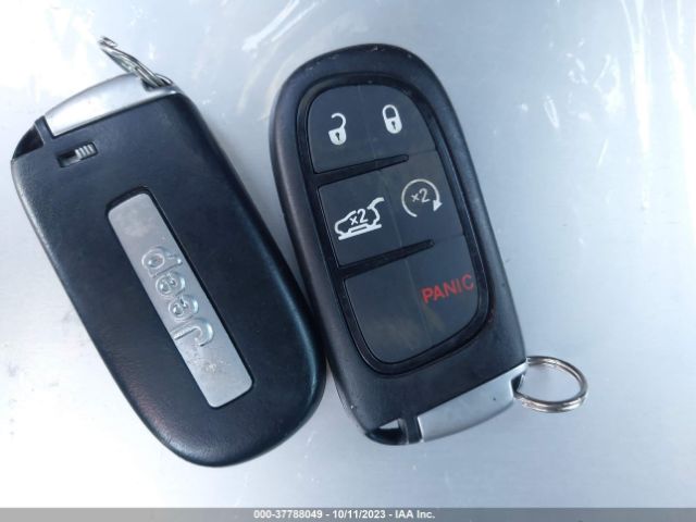 1C4PJMMX4MD157443 Jeep Cherokee 80th Anniversary