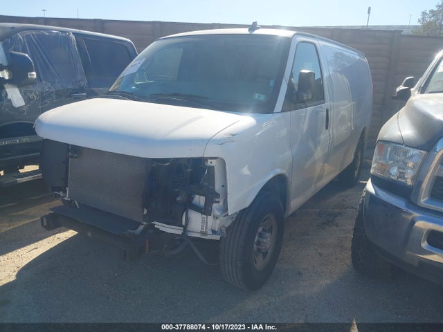 Chevrolet EXPRESS CARGO VAN 2021 1GCWGAFP3M1243818 Image 2