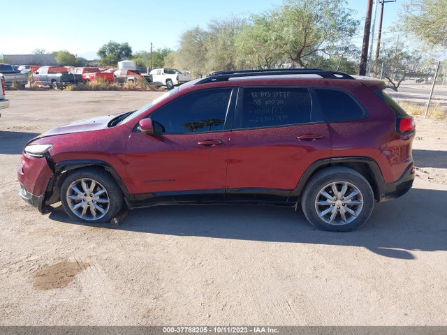 2018 JEEP CHEROKEE LATITUDE TECH CONNECT FWD VIN: 1C4PJLCB2JD612396