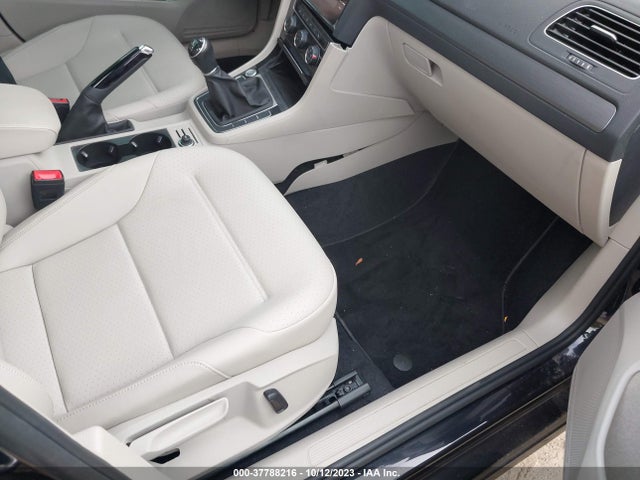 3VWW57AU0KM022194 Volkswagen GOLF S/SE