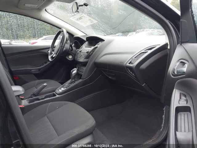 Ford FOCUS SE 2016 1FADP3F21GL350212 Image 4