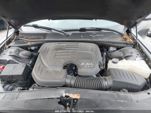 2C3CDZAG4MH552608 Dodge Challenger Sxt