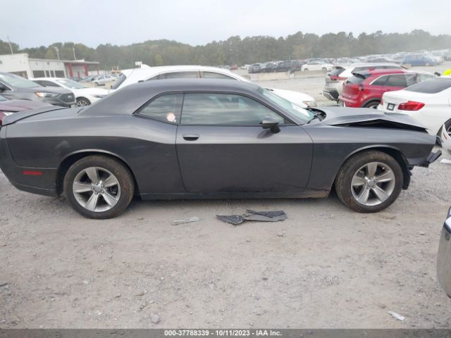 2C3CDZAG4MH552608 Dodge Challenger Sxt