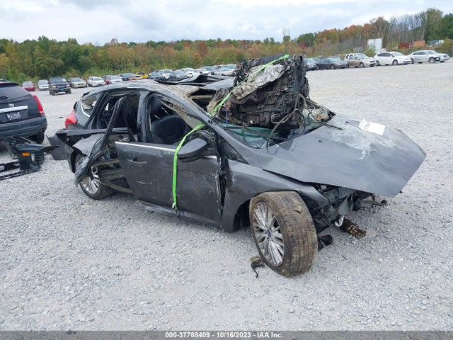 2015 FORD FOCUS TITANIUM VIN: 1FADP3N23FL386743