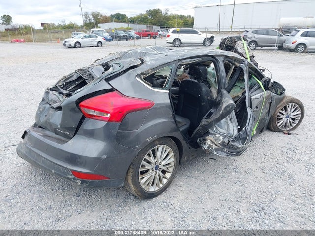 2015 FORD FOCUS TITANIUM VIN: 1FADP3N23FL386743