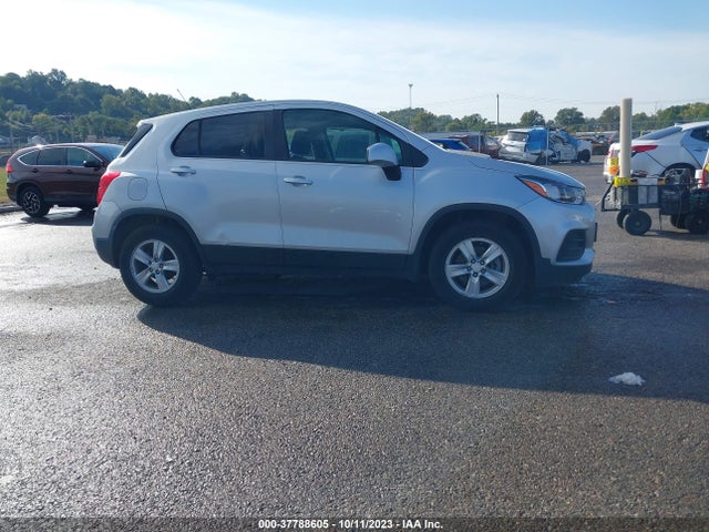 Chevrolet TRAX LS 2019 3GNCJKSBXKL332559 Image 13