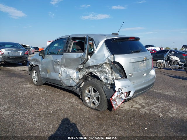 Chevrolet TRAX LS 2019 3GNCJKSBXKL332559 Image 3