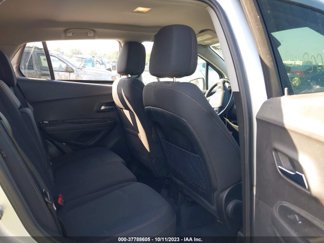 Chevrolet TRAX LS 2019 3GNCJKSBXKL332559 Image 8