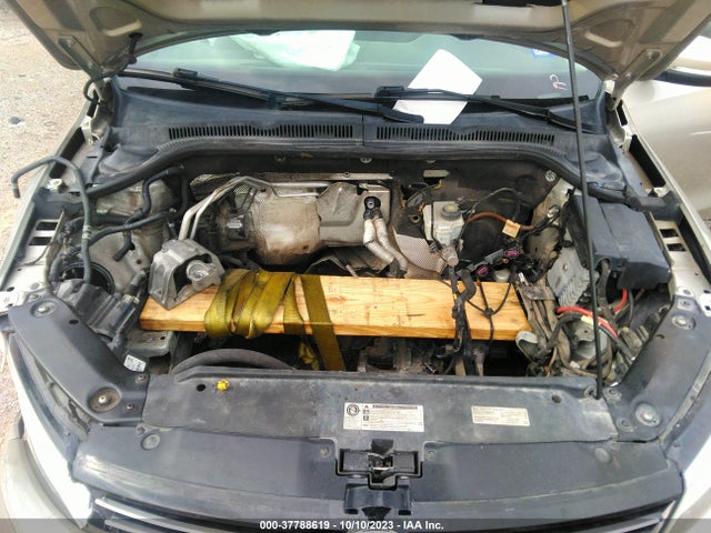3VWD07AJ8EM291754 Volkswagen Jetta Sedan Se W/connectivity/sunroof
