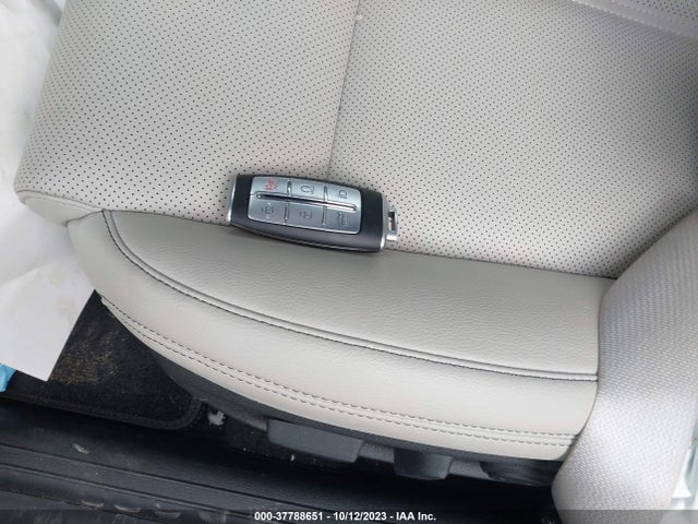 Genesis G70 2.0T 2022 KMTG34TA5NU087011 Image 11