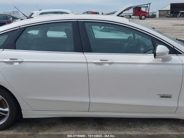 3FA6P0SU4GR140963 Ford Fusion Energi Titanium