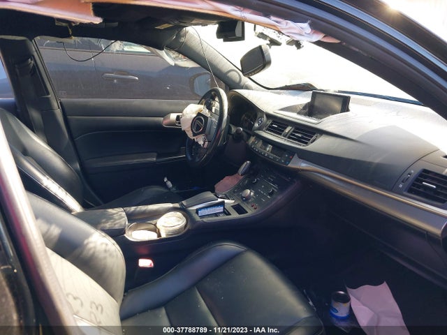 JTHKD5BH0F2217587 Lexus Ct 200h Hybrid