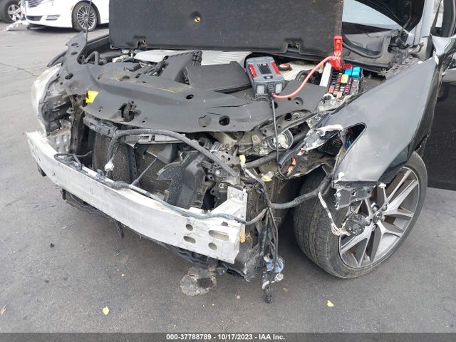 JTHKD5BH0F2217587 Lexus Ct 200h Hybrid