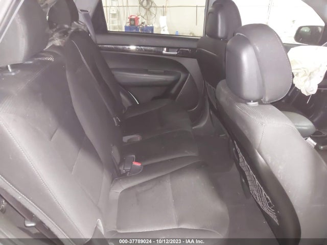 KIA SORENTO LX 2014 5XYKTCA62EG459052 Image 8