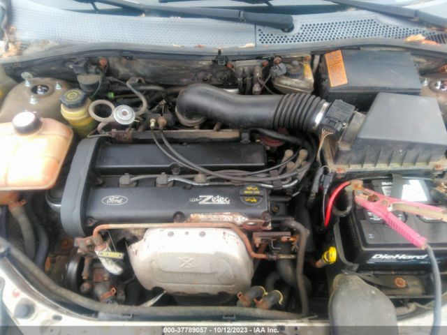 2003 FORD FOCUS 1FAFP34373W323870 Photo 9