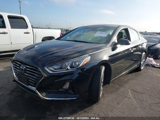 Hyundai SONATA SE 2018 5NPE24AF9JH726096 Image 2
